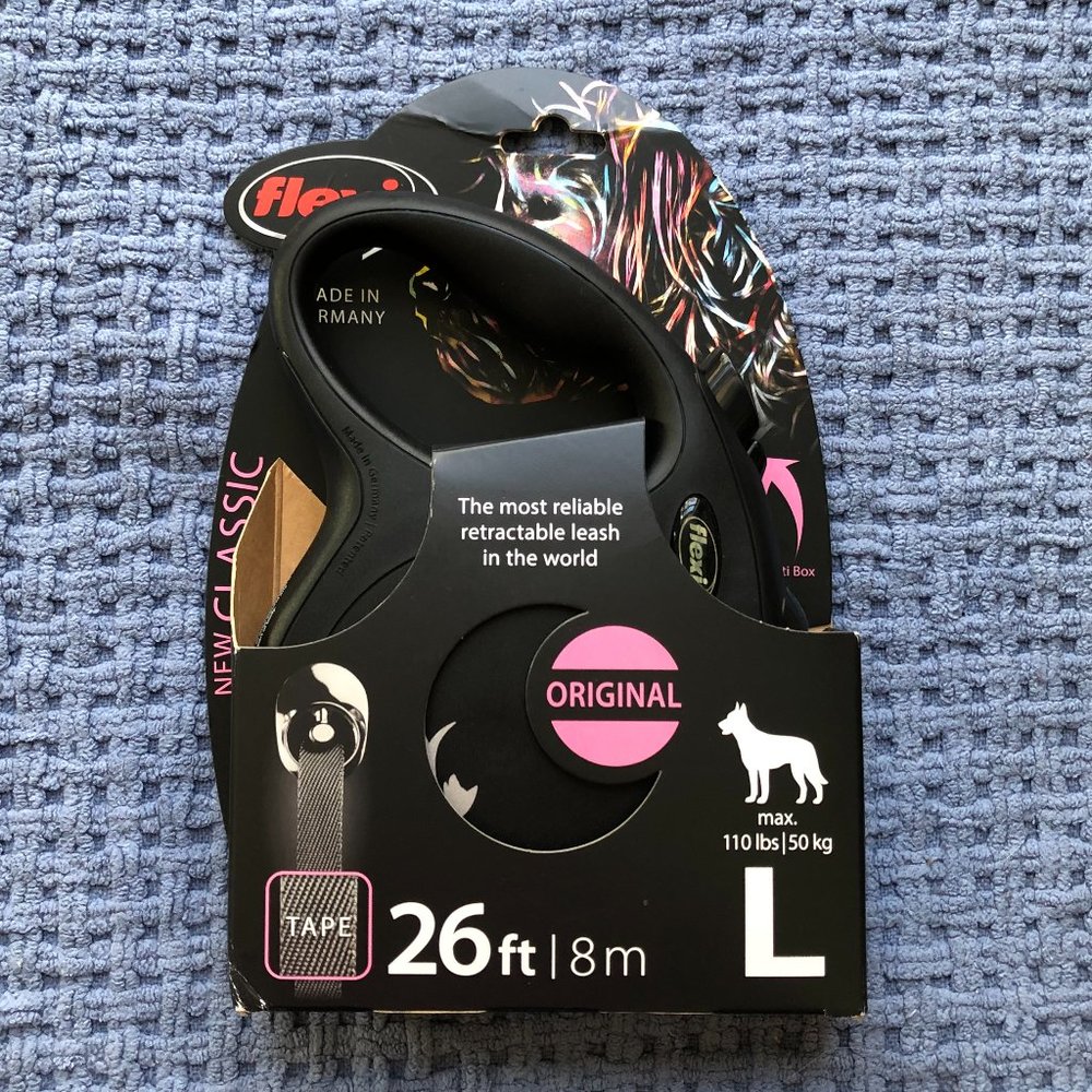Flexi 26 foot Retractable Leash